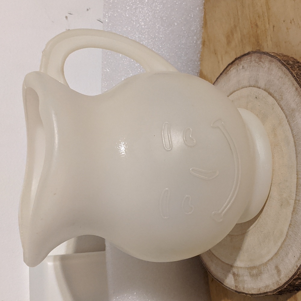 Kool-Aid Man Vintage Opaque Pitcher - 2 Quart Plastic